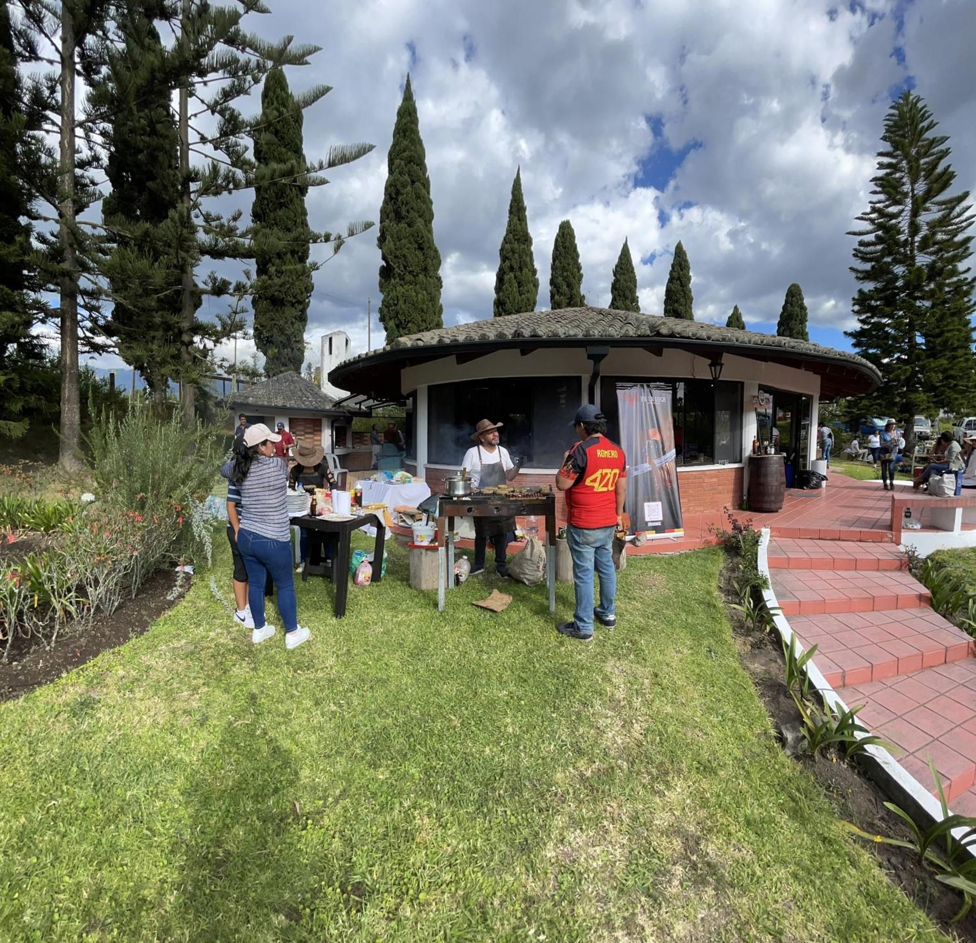 Quito Airport Suites Hotel Tababela Εξωτερικό φωτογραφία